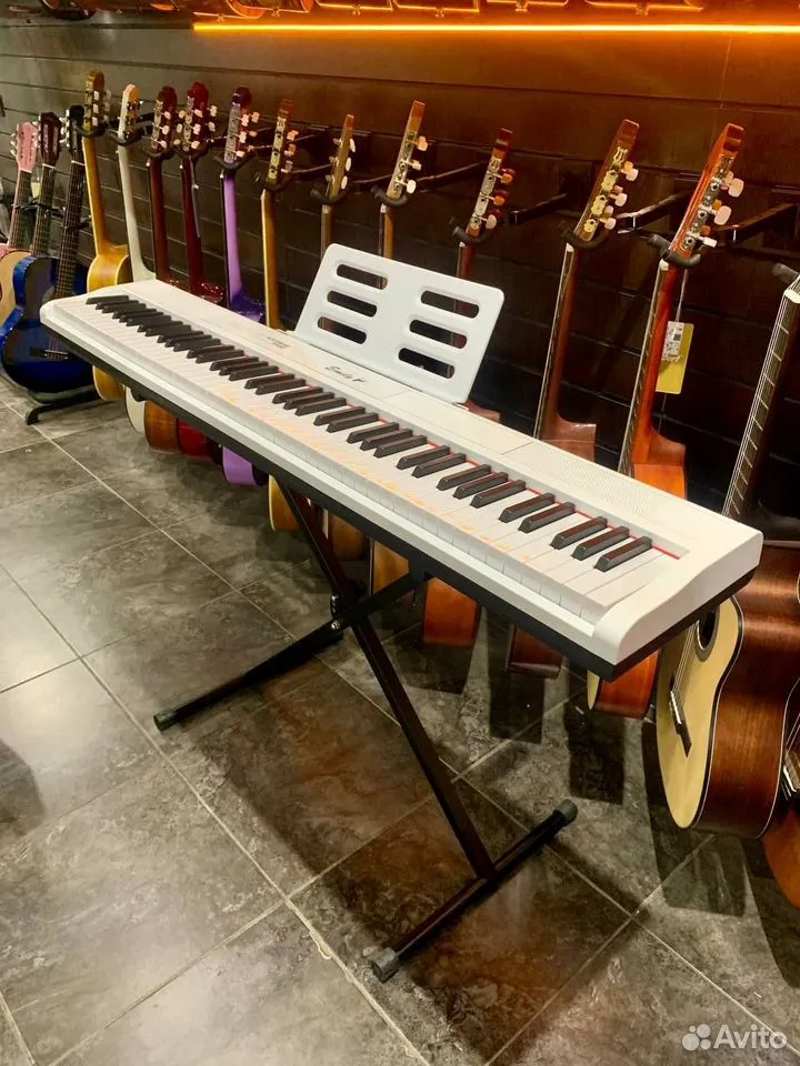 Цифровое Пианино с Активной Клавиатурой + Стойка - изображение 2