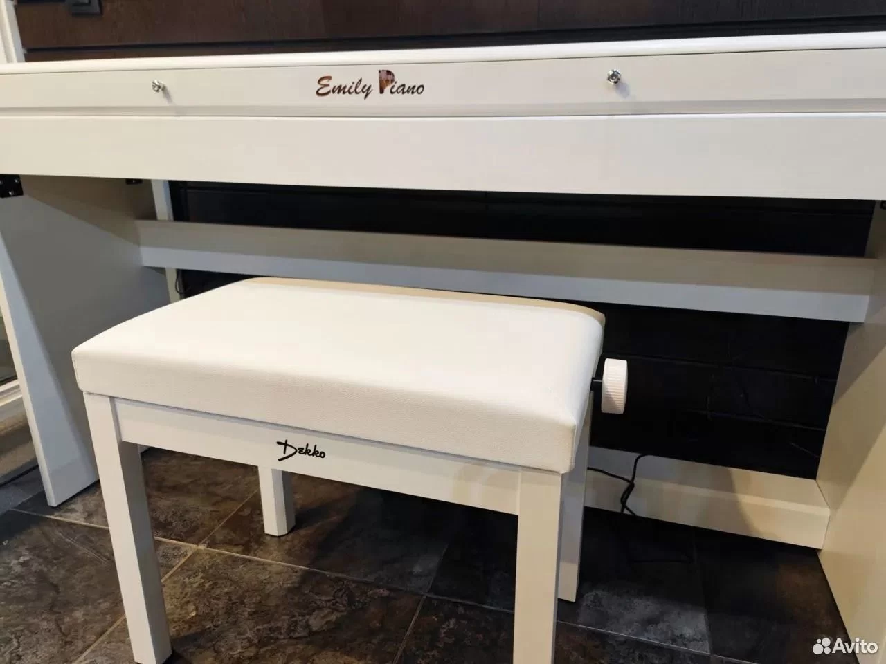 Цифровое Корпусное Фортепиано Emily D-54 WH - изображение 2