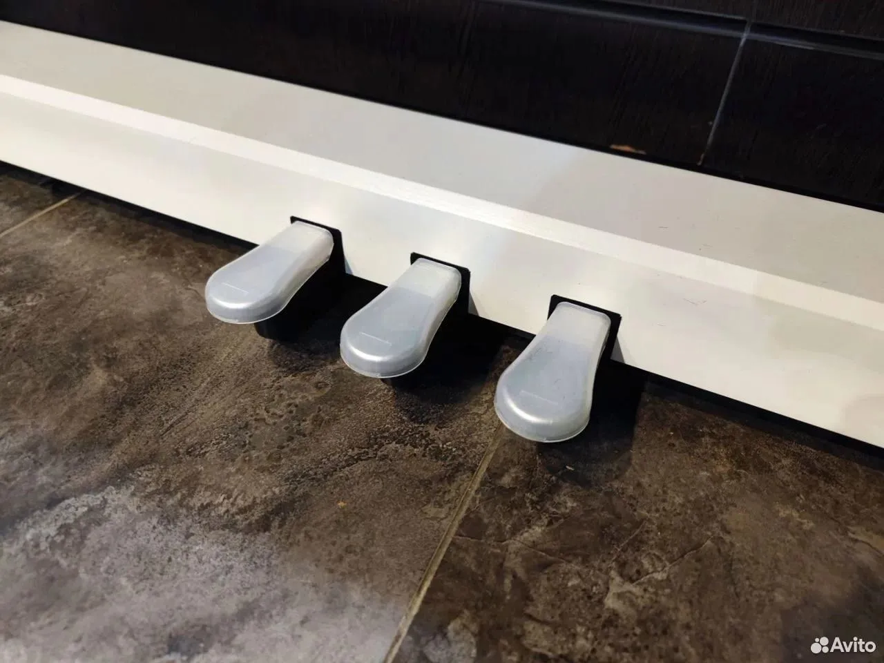 Цифровое Корпусное Фортепиано Emily D-54 WH - изображение 7