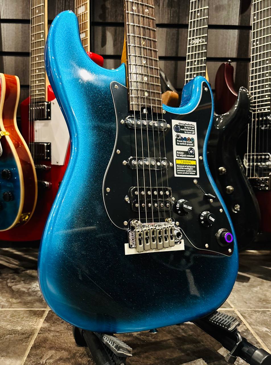 Электрогитара-Процессор GTRS by Mooer P800 Dark Night - изображение 3