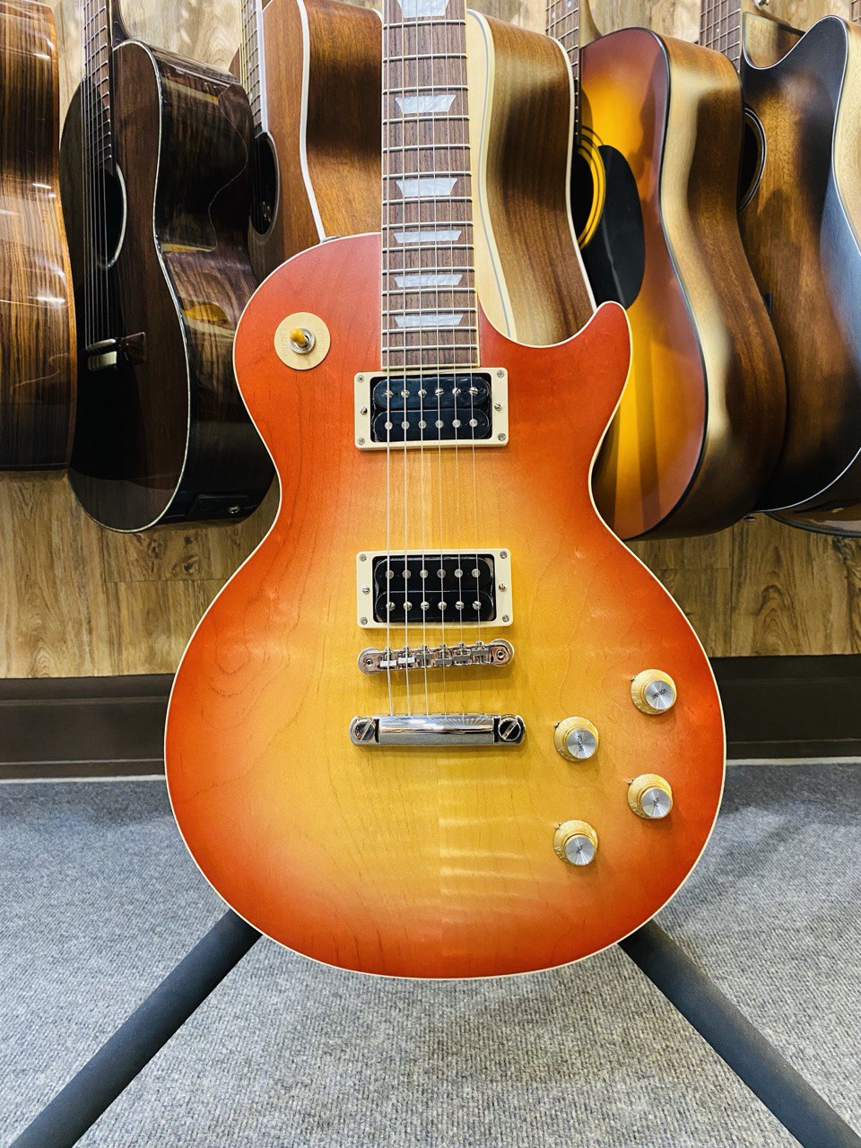 Электрогитара Gibson Les Paul Standard Faded Sunburst Vintage (USA)