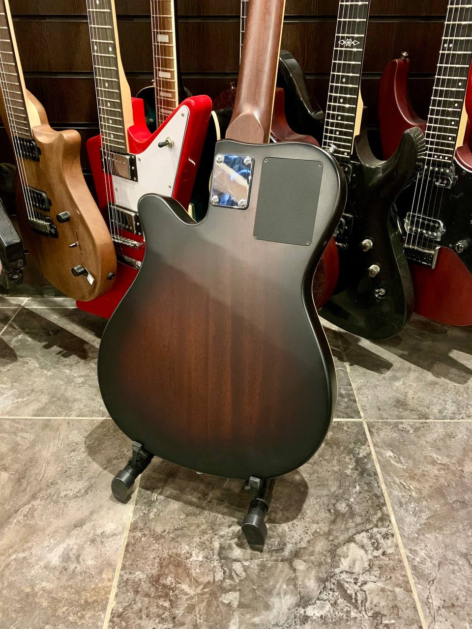 Электрогитара Amolly Godin - изображение 4