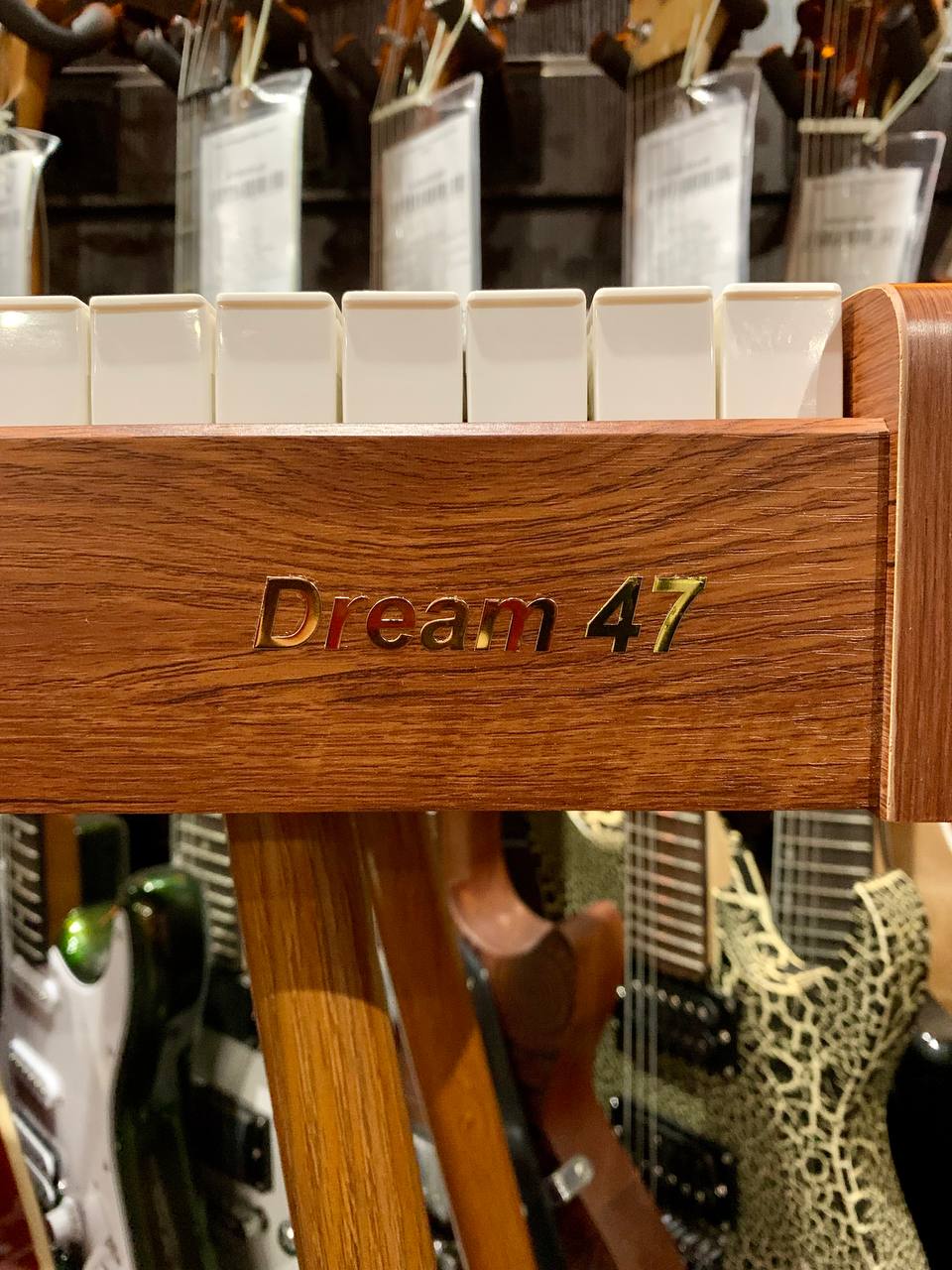 Цифровое Пианино для Музыкальной Школы Emily D-47 BR - изображение 8