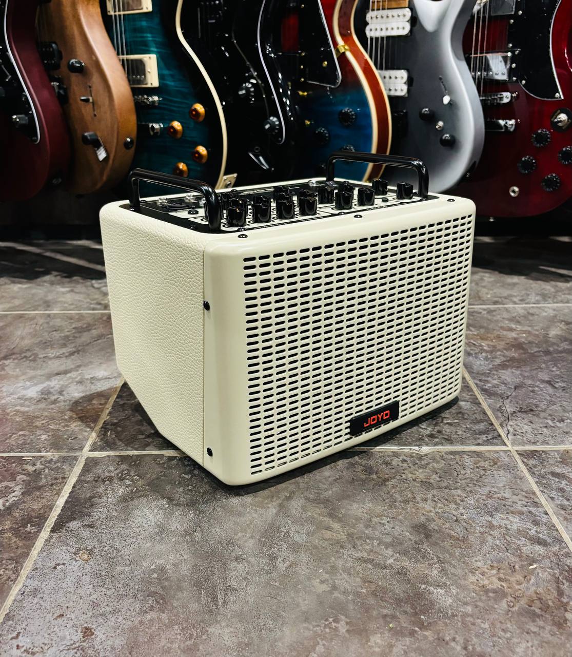 Комбоуситель Joyo 40 ват 2 канала + Чехол (Аккумуляторный) - изображение 3