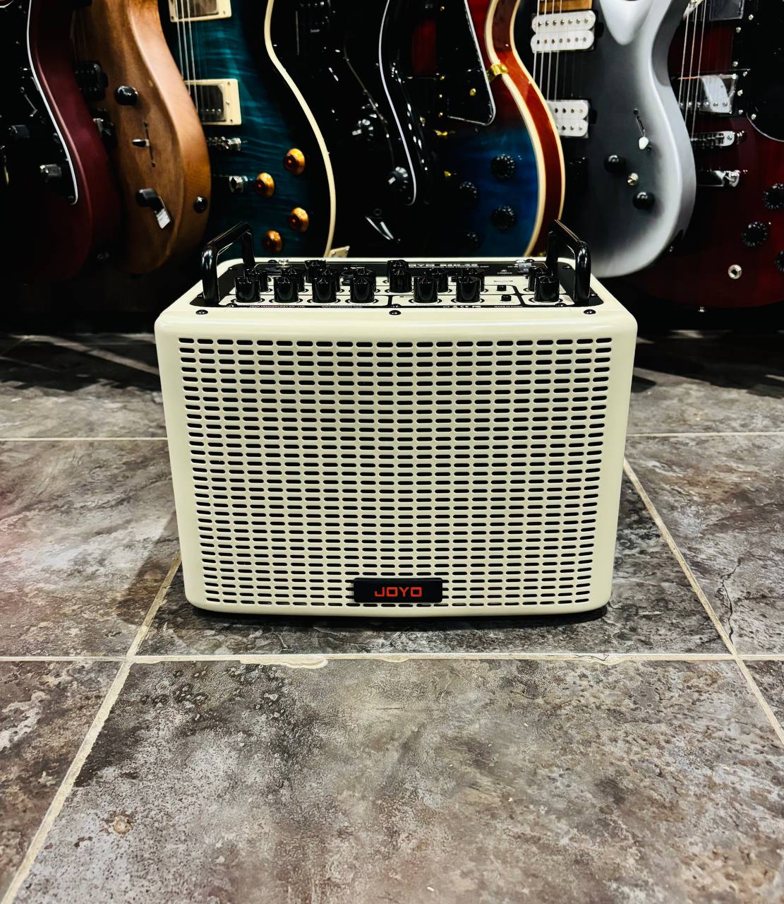 Комбоуситель Joyo 40 ват 2 канала + Чехол (Аккумуляторный) - изображение 4