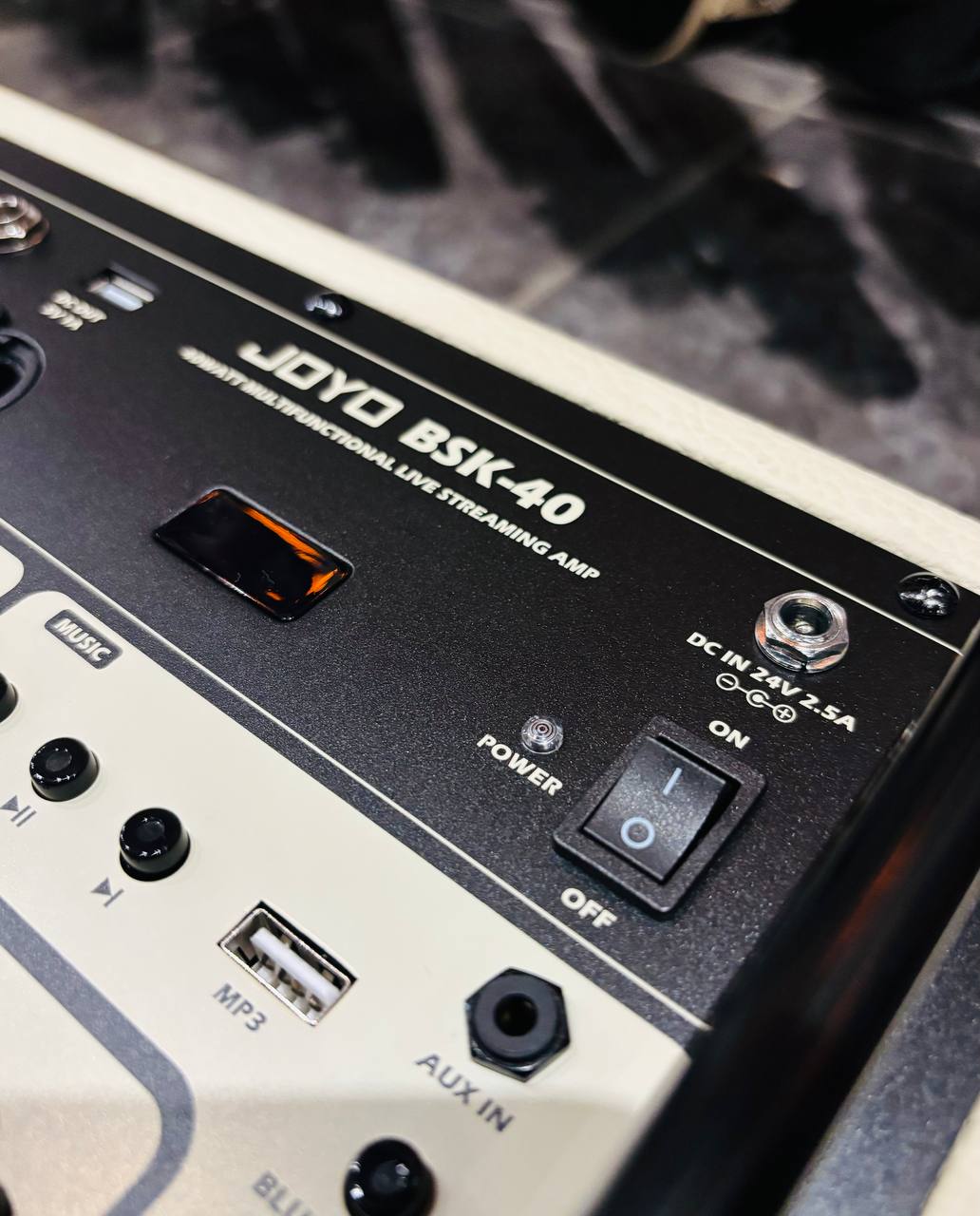 Комбоуситель Joyo 40 ват 2 канала + Чехол (Аккумуляторный) - изображение 9