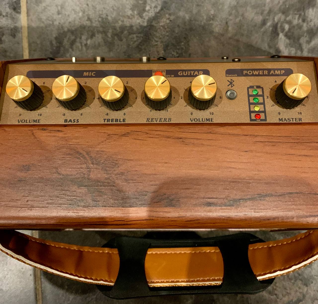 Портативный Комбик 15 ват (Гитара + Микрофон) - изображение 5