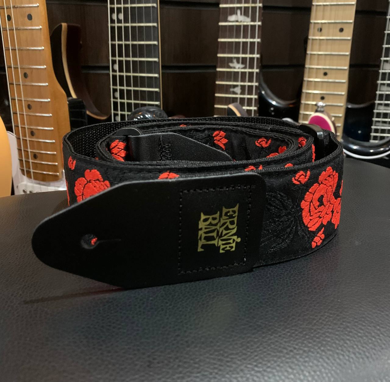 Гитарный Ремень Ernie Ball Naomi Rose