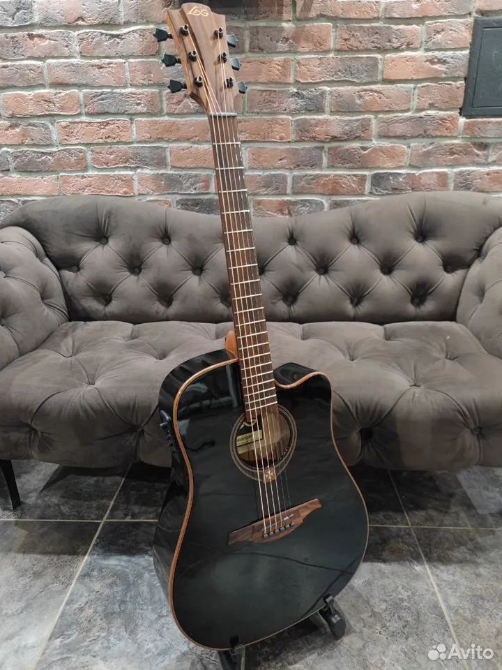 Электроакустическая Гитара LAG T-118D CE-BLK (Массив Красного Кедра)