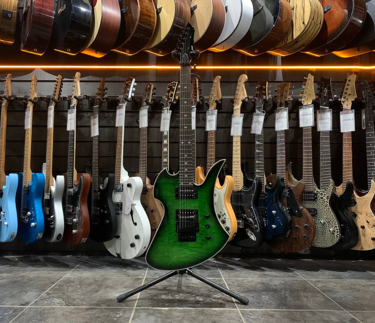 Электрогитара Mockingbird Green L.E. (Floyd Rose)