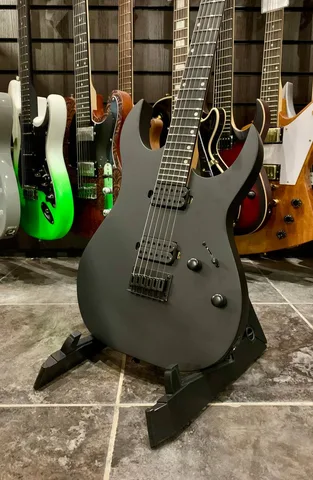Электрогитара Spira Super Stratocaster 400 MBK