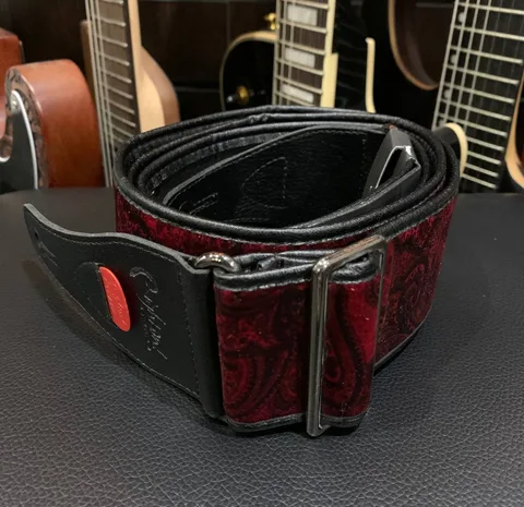 Ремень для Гитар Premium Paisley Velvet Red