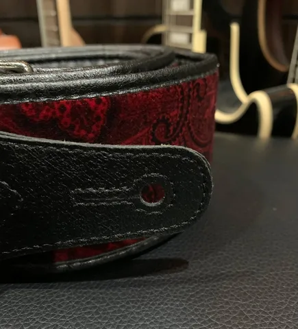 Ремень для Гитар Premium Paisley Velvet Red