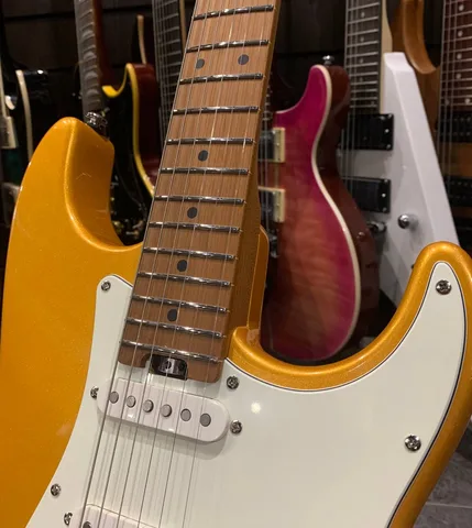 Электрогитара EART Guitar NK-VS60 Gold - изображение 5