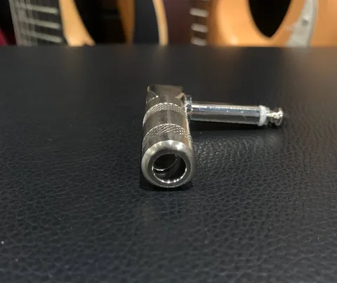 Разъем Soundking Jack Угловой на Кабель 1/4” Male (6,35мм)