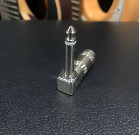 Разъем Soundking Jack Угловой на Кабель 1/4” Male (6,35мм)