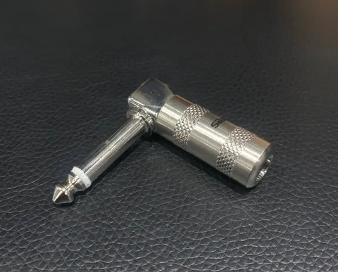 Разъем Soundking Jack Угловой на Кабель 1/4” Male (6,35мм)