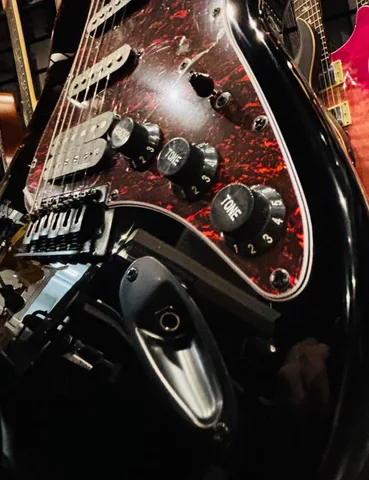 Электрогитара Sqoe Black Stratocaster HSS - изображение 6