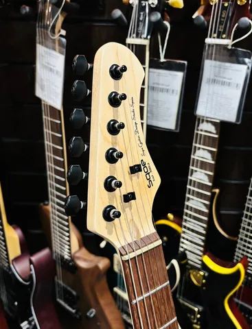 Электрогитара Sqoe Black Stratocaster HSS - изображение 9