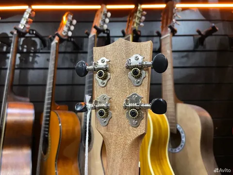 Укулеле из Красного Дерева Olive