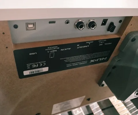 Цифровое Корпусное Пианино NUX NCK-330 WE