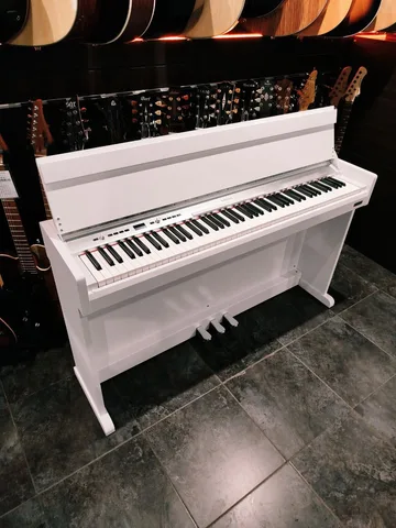 Цифровое Корпусное Пианино NUX NCK-330 WE