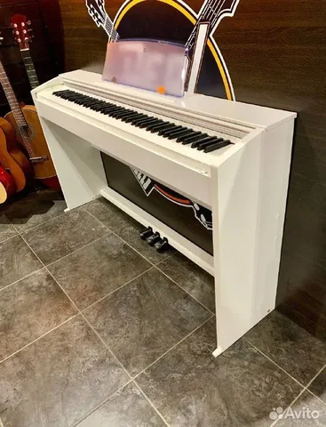 Цифровое Пианино Casio PX-770 WH