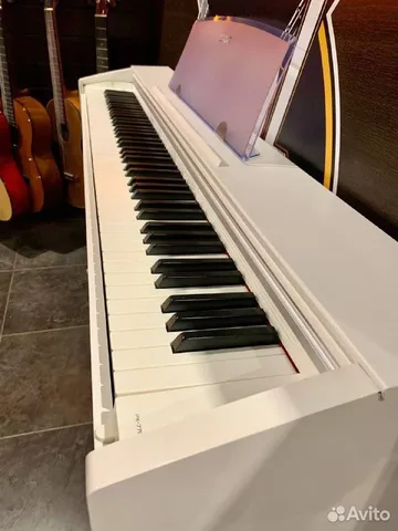 Цифровое Пианино Casio PX-770 WH