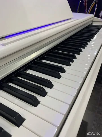 Корпусное Пианино Yamaha 145 YDP-WH + Банкетка
