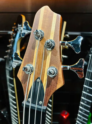 Бас Гитара Custom Shop (на Базе Jackson) + Кейс