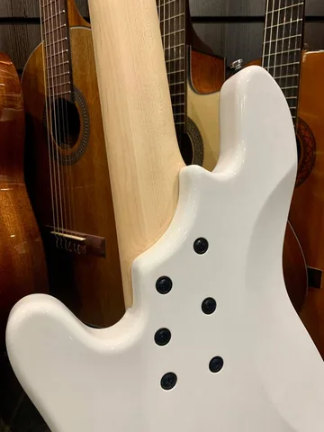 Бас Гитара Cort NJS5-WHT Elrick NJS Series (Индонезия)