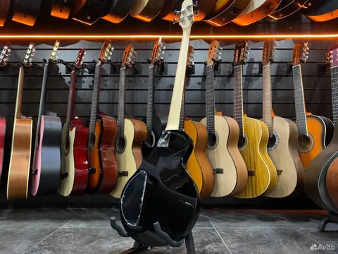 Бас Гитара Les Paul Clevan Black