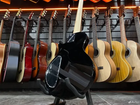 Бас Гитара Les Paul Clevan Black