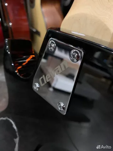 Бас Гитара Les Paul Clevan Black