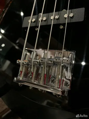 Бас Гитара Les Paul Clevan Black