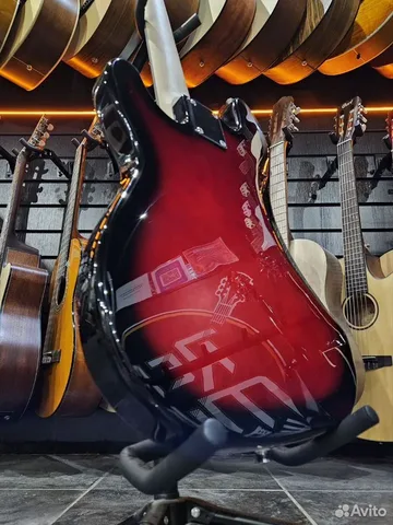 Бас Гитара Precision Bass + Аксессуар