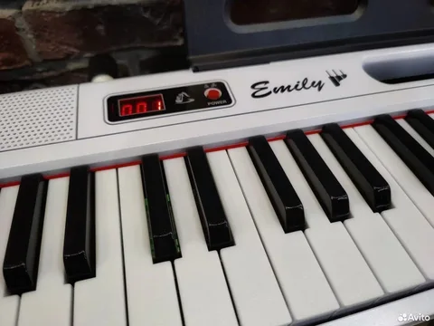 Синтезатор Emily Piano с Активной Клавиатурой и Bluetooth