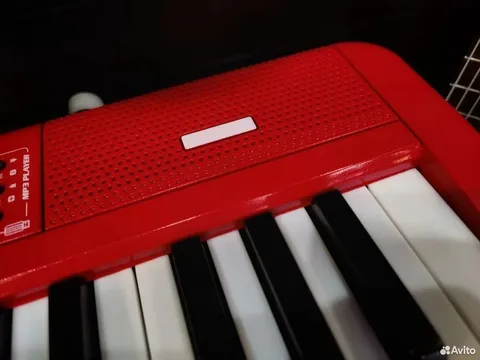 Синтезатор Emily Piano с Bluetooth и Активной Клавиатурой