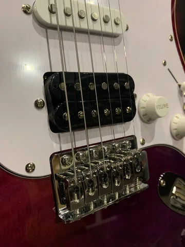 Электрогитара SuperStratocaster VT-RD SSH
