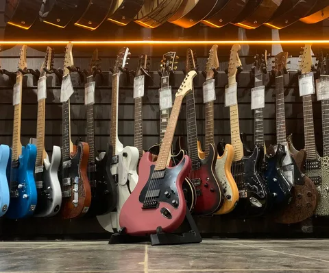 Электрогитара Stratocaster HH Cherry Mate