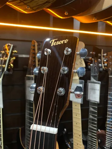 Электро-Акустическая Гитара из Красного Дерева Tesoro Grand EQ