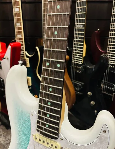 Электрогитара Premium Stratocaster Saga HSS - изображение 7