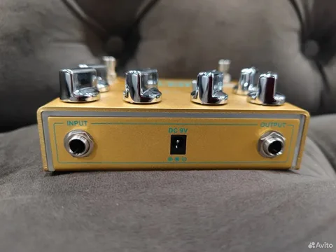 Педаль Эффектов для Электрогитары (Distortion)