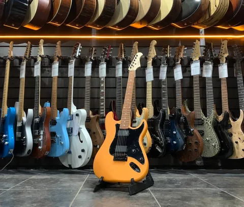 Электрогитара Stratocaster HH Orange - изображение 2