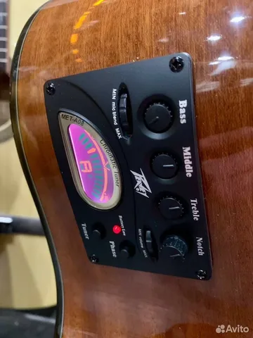 Акустический Бас с Подключением Peavey