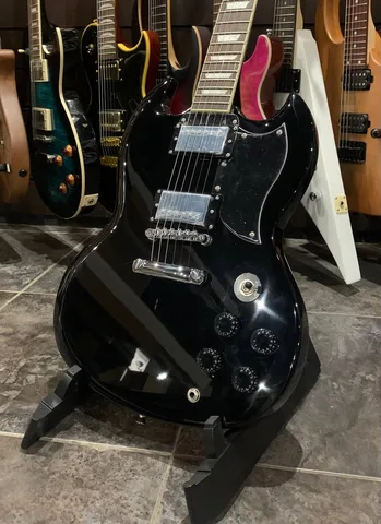 Электрогитара McCartney SG Venom - изображение 3