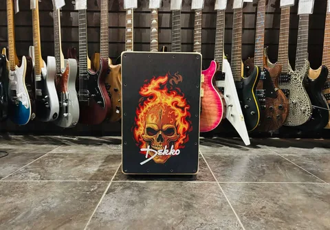 Кахон с Подструнником Dekko Skull Fire