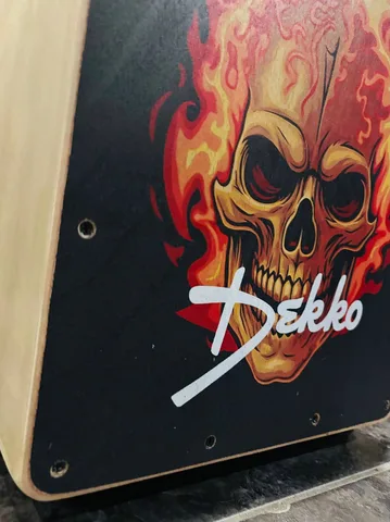 Кахон с Подструнником Dekko Skull Fire