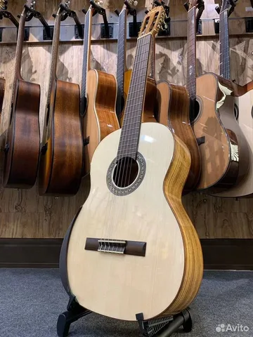 Классическая гитара Manuel Rodrigues AC40-S