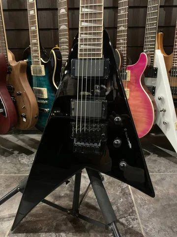 Электрогитара Explorer с Floyd Rose (активы) - изображение 3